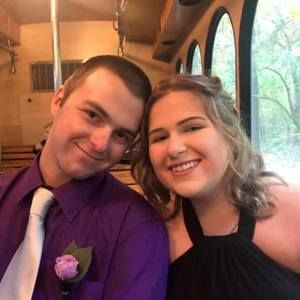 Meet your Posher, Hunter